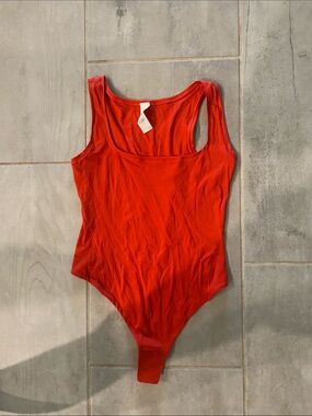 Lululemon wundermost ultra soft nulu square neck sleeveless Bodysuit